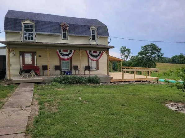 8220 Stonelick Rd, Maysville, KY 41056