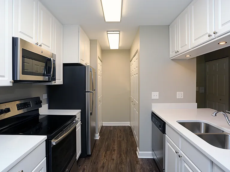 Bordeaux Deluxe Kitchen