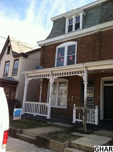 529 N West St photo 1