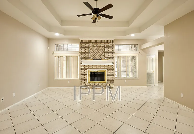 1309 Summerfield Ln — Photo 6