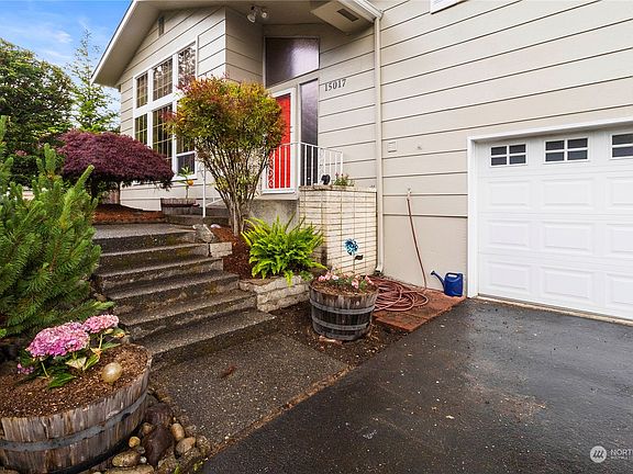 4th image of 15017 25th Avenue Ct E