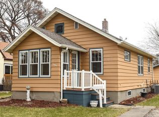 1505 11th St N, Fargo, ND 58102