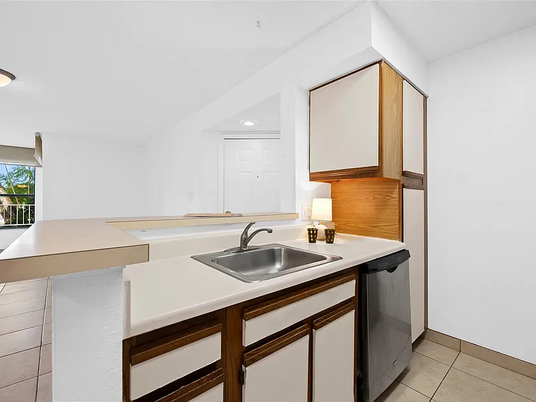 2906 S University Dr #10204 — Photo 17