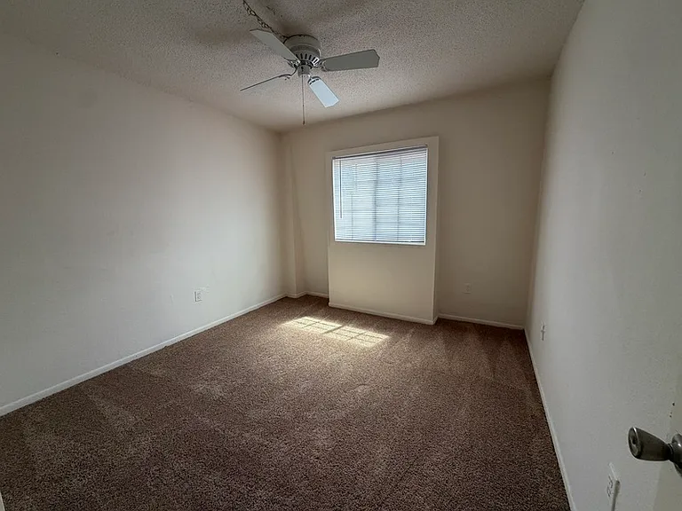 5319 Sumerset St #19A — Photo 12