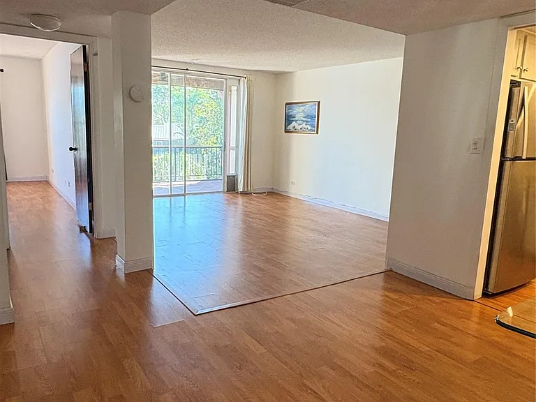 3670 Inverrary Dr #3B — Photo 8