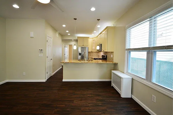 Rented by Ulas Real Estates Inc | media 4