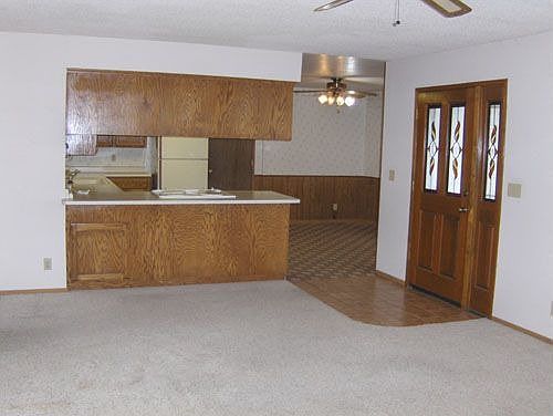 4th image of 8266 Streng Ave