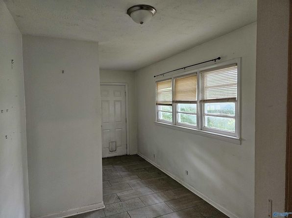 huntsville-alabama-92095811 picture