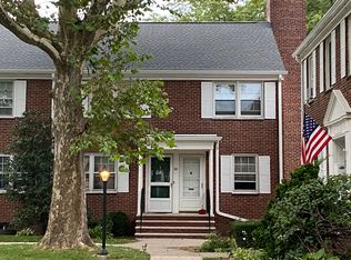 53 Meadowbrook Pl #B, Maplewood, NJ 07040