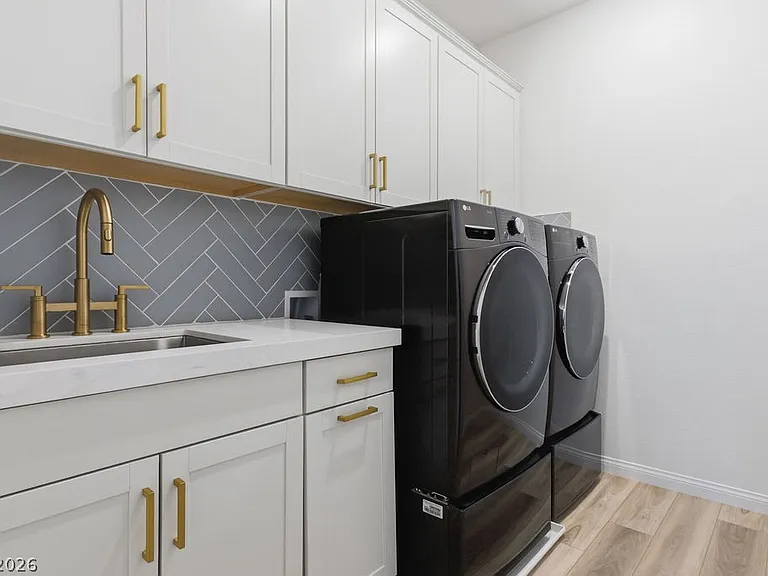 8756 Principato St — Photo 32