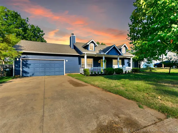 317 N 6th St, Jenks, OK 74037