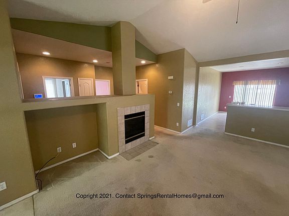 Fireplace and Television hookups