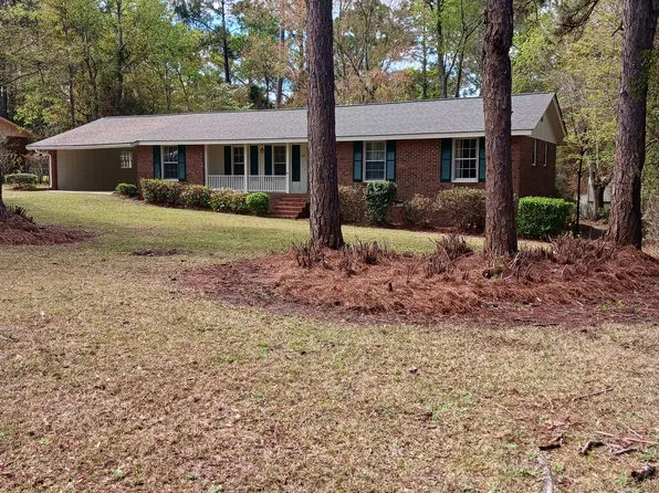 119 Bull St, Swainsboro, GA 30401