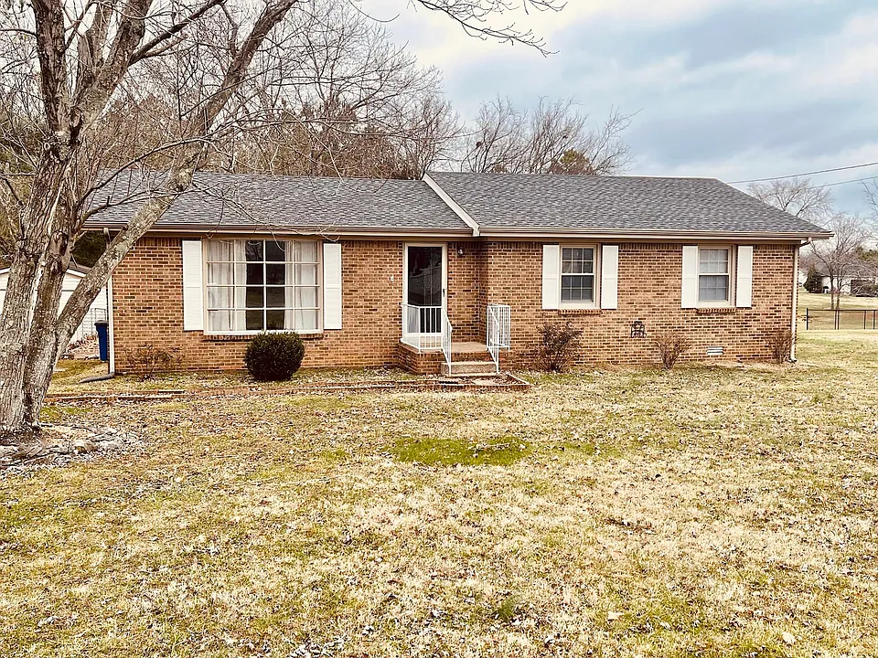 809 Brookhaven Cir