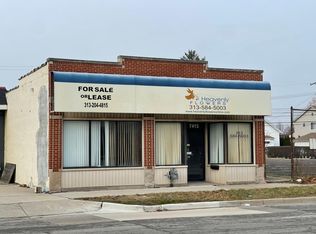 7415 Schaefer Rd, Dearborn, MI 48126