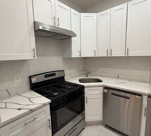 4th image of 309 E 78th St APT 2R