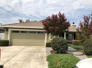 8391 N Bridgeport Dr, Hilmar, CA 95324