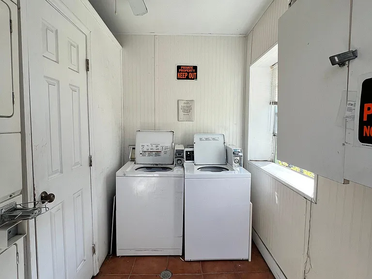 323 Almeria Rd #103 — Photo 17