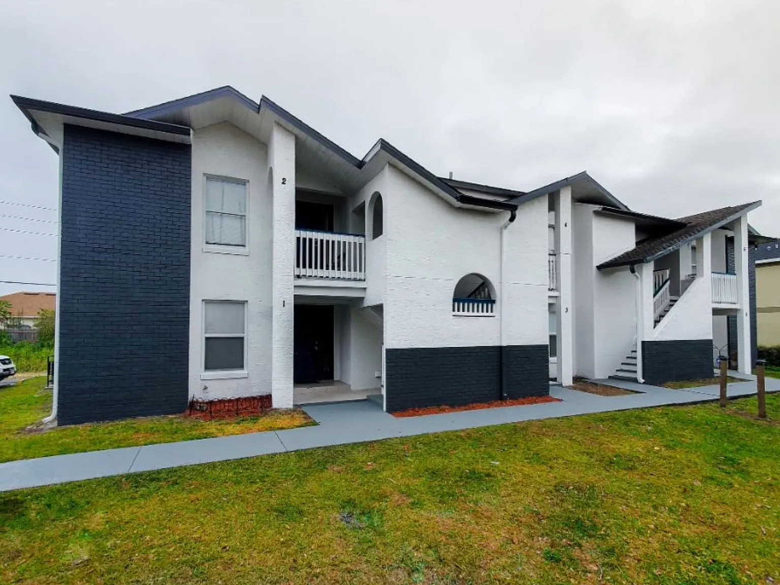 2 bed, 933 sqft, $1,545 — Photo 1