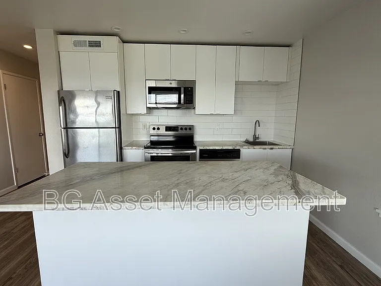 50 Frey Pl #4 — Photo 13