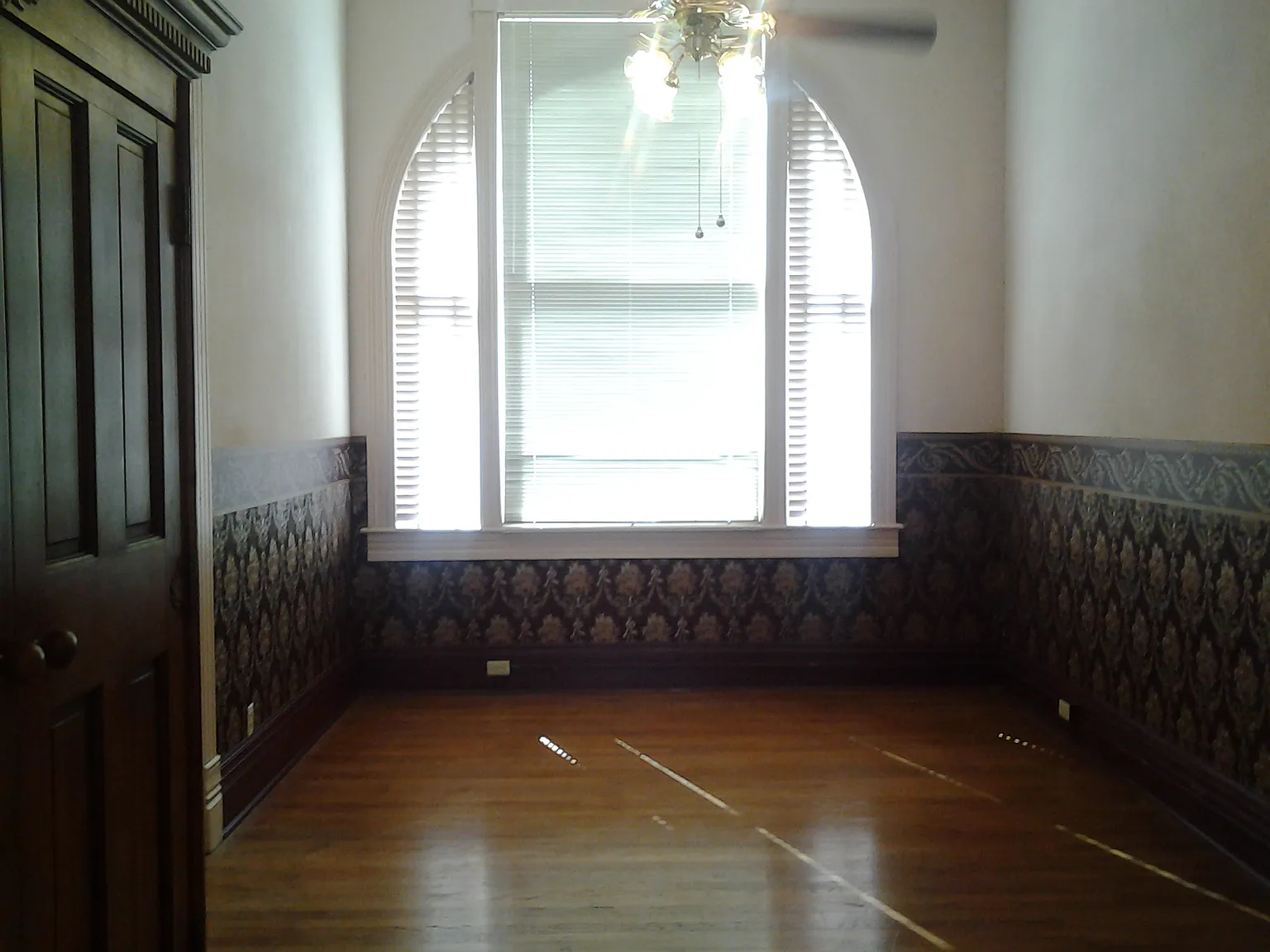 2 bed, 1200 sqft, $1,250 — Photo 2