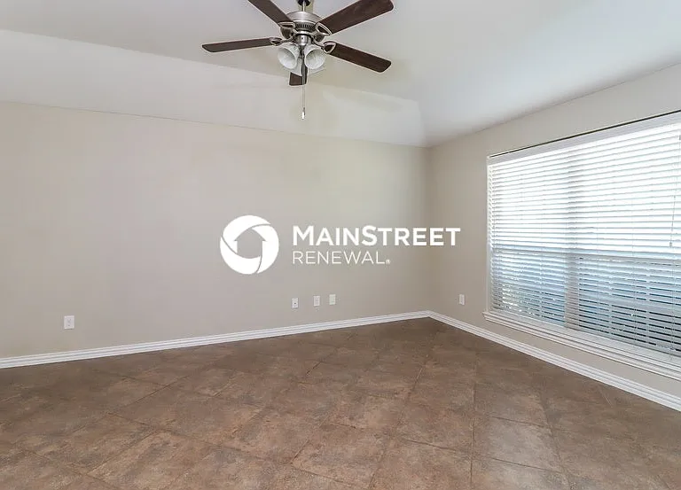 2408 Hawkwood Ct — Photo 13