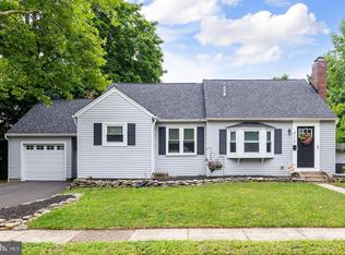 415 Lake Ave, Pitman, NJ 08071