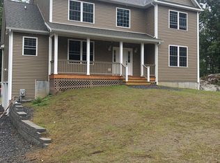 144 Beaver Rd, Red Hook, NY 12571