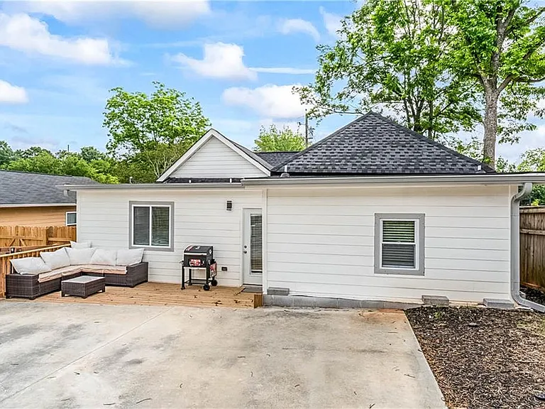 620 Echo St NW — Photo 35