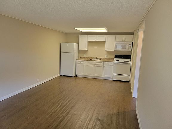 2nd image of 709 N 17th Ave #E7
