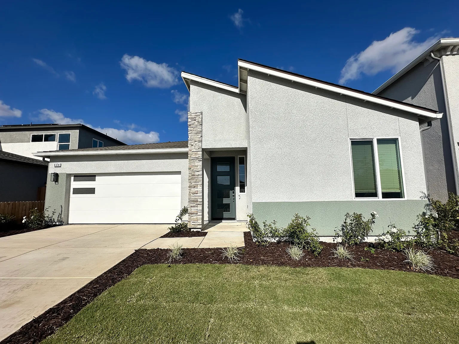 E Adena Ave, Fresno — Photo 1