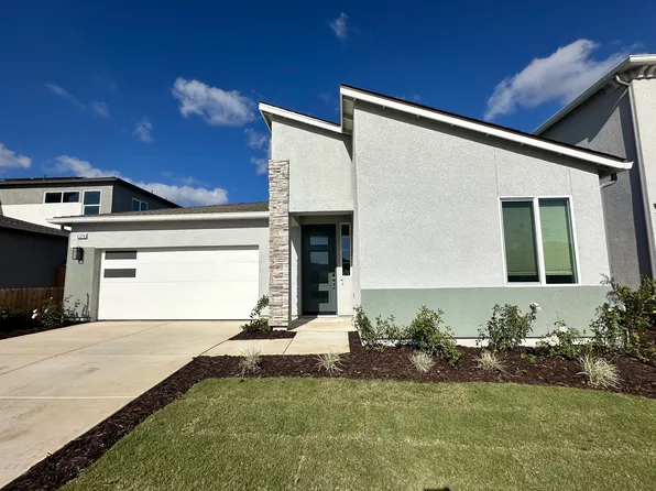 (undisclosed Address), Fresno, CA 93727
