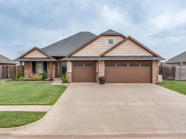 404 Auburn Ln NE, Piedmont, OK 73078