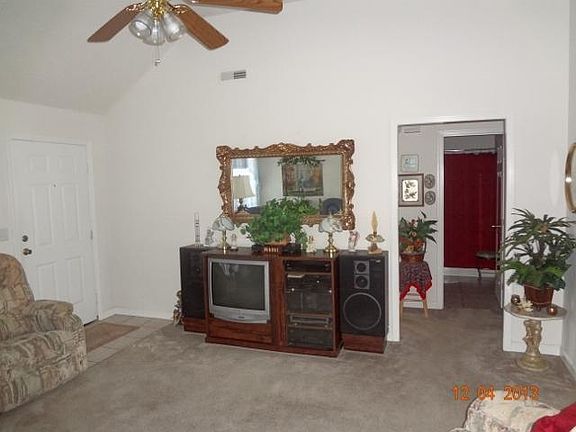 4th image of 9027 Nevada Ave