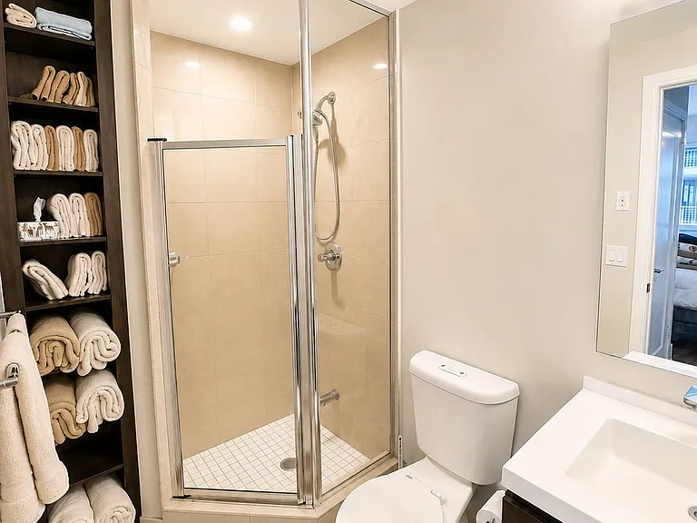 25 Broadway Ave #904 — Photo 4