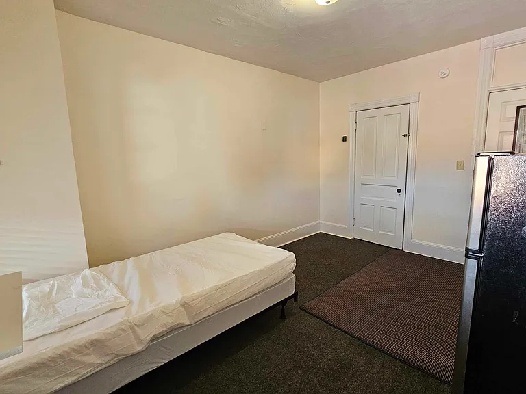 610 Grace St #11 — Photo 14
