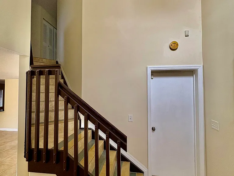 4 SW 82nd Ave — Photo 12