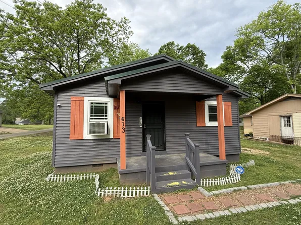 613 Carlisle St, New Albany, MS 38652