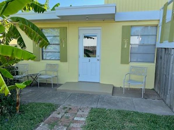 202 N Yturria St APT 3