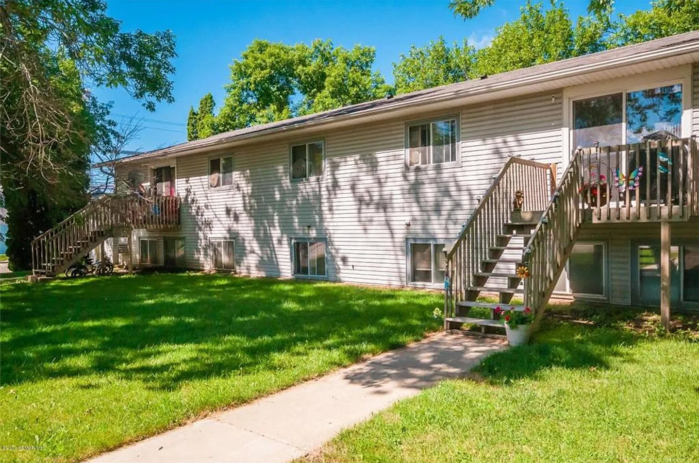 9 8th Avenue NW Kasson, MN — Photo 1