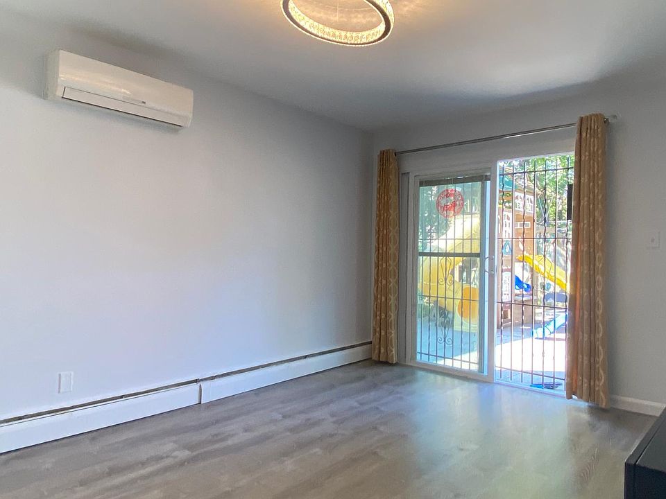 2nd image of 14825 59th Ave Floor 1