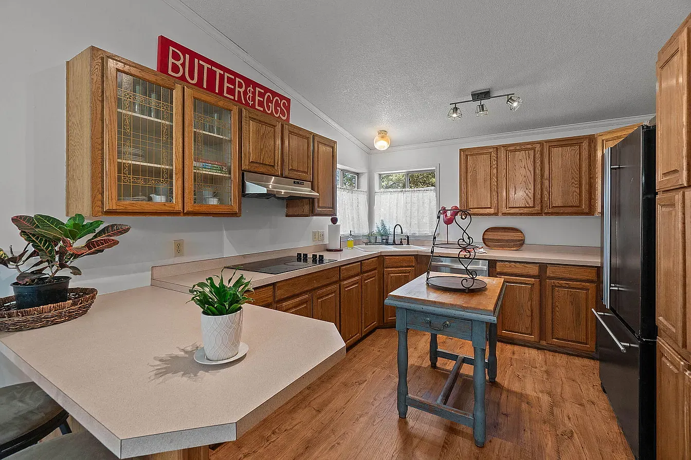 3 bed, 1863 sqft, $2,750 — Photo 3