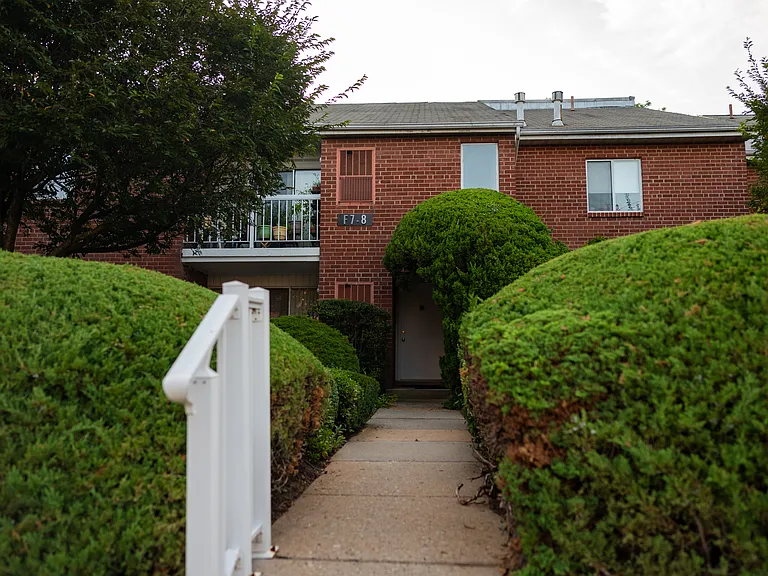 Park Place One Apartments — Photo 46