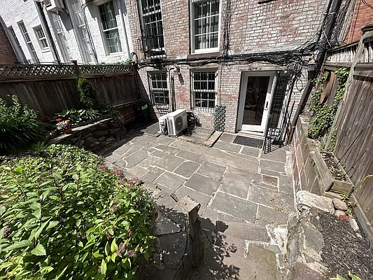 Rented by Immac Realty | media 50