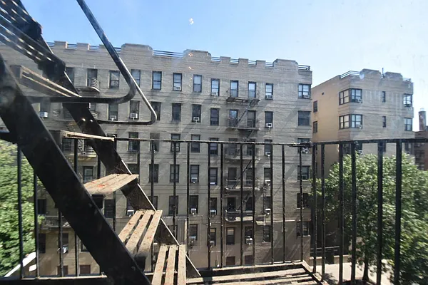 Rented by (Legacy) NY Quality Living Uptown | media 6