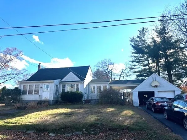 26 Chestnut St, Attleboro, MA 02703