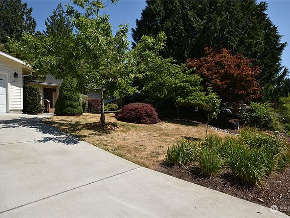 5th image of 6447 Tralee Drive NW