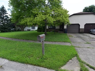 973 Maple Grove Dr, Greenwood, IN, 46143