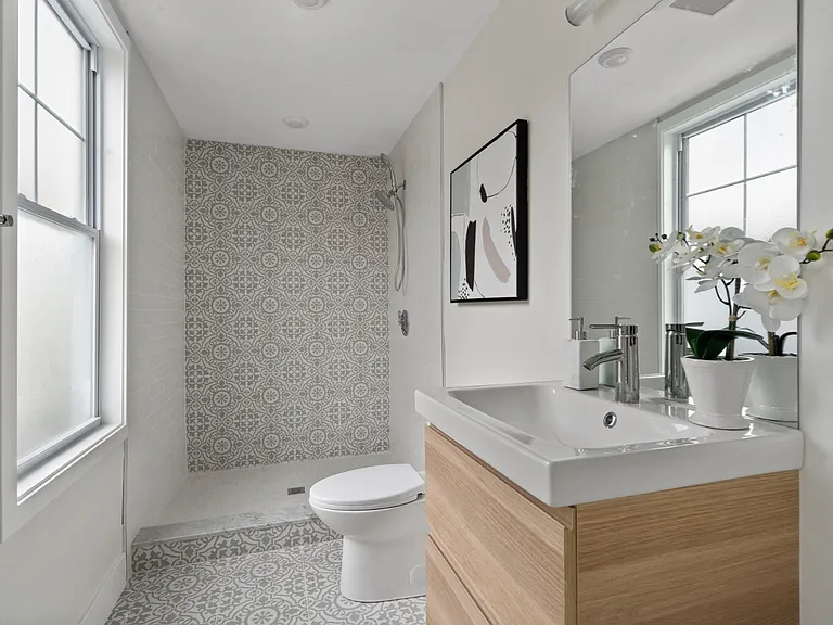 71 Ruthven St #3 — Photo 11
