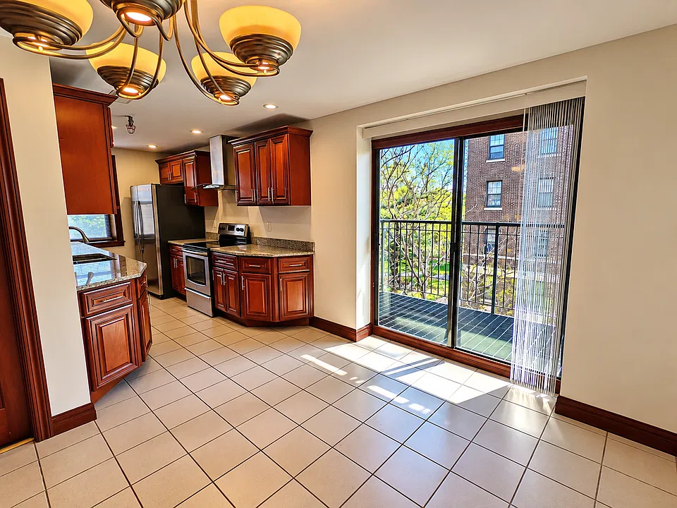 Gallery 3450